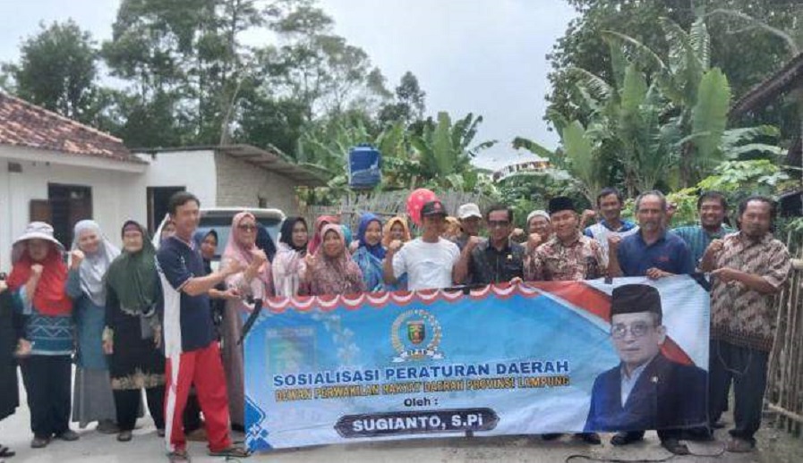 Anggota-DPRD-Lampung-Sugianto-Sosialisasi-Peraturan-Daerah