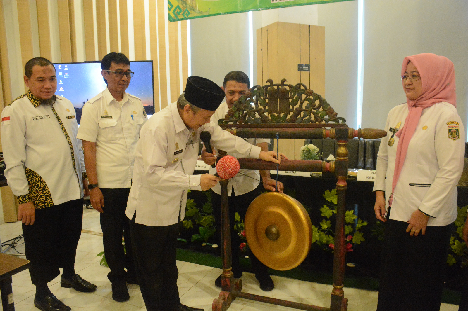 2_6698c09130418_669de052323d4