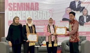 image_750x_68ce9e612f838